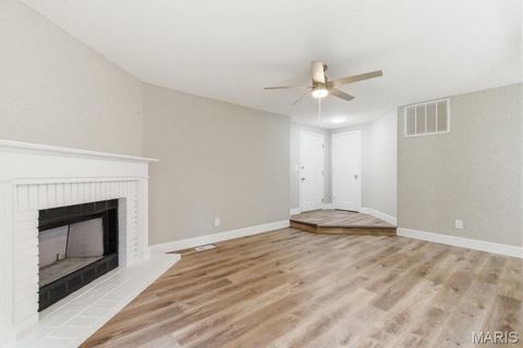 Tiny photo for 1209 Lofty Point Drive #A, Ballwin, MO 63021 (MLS # 26019346)