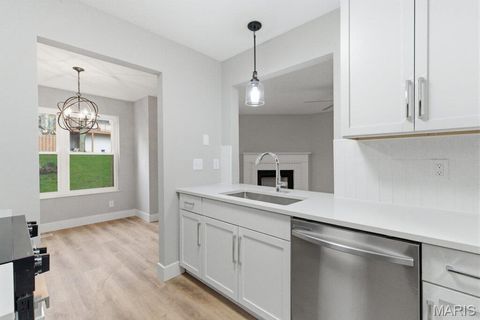 Tiny photo for 1209 Lofty Point Drive #A, Ballwin, MO 63021 (MLS # 26019346)