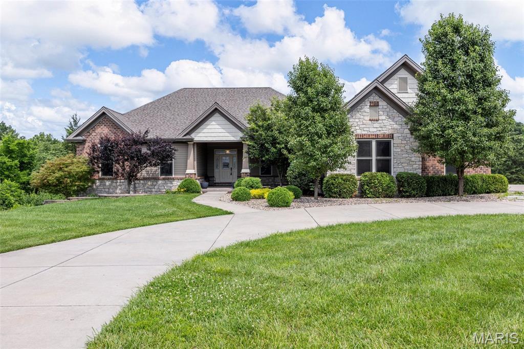 306 Foristell Manors Drive