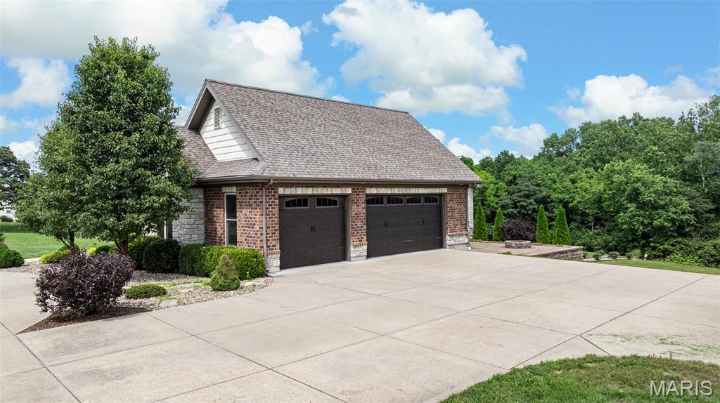 306 Foristell Manors Drive