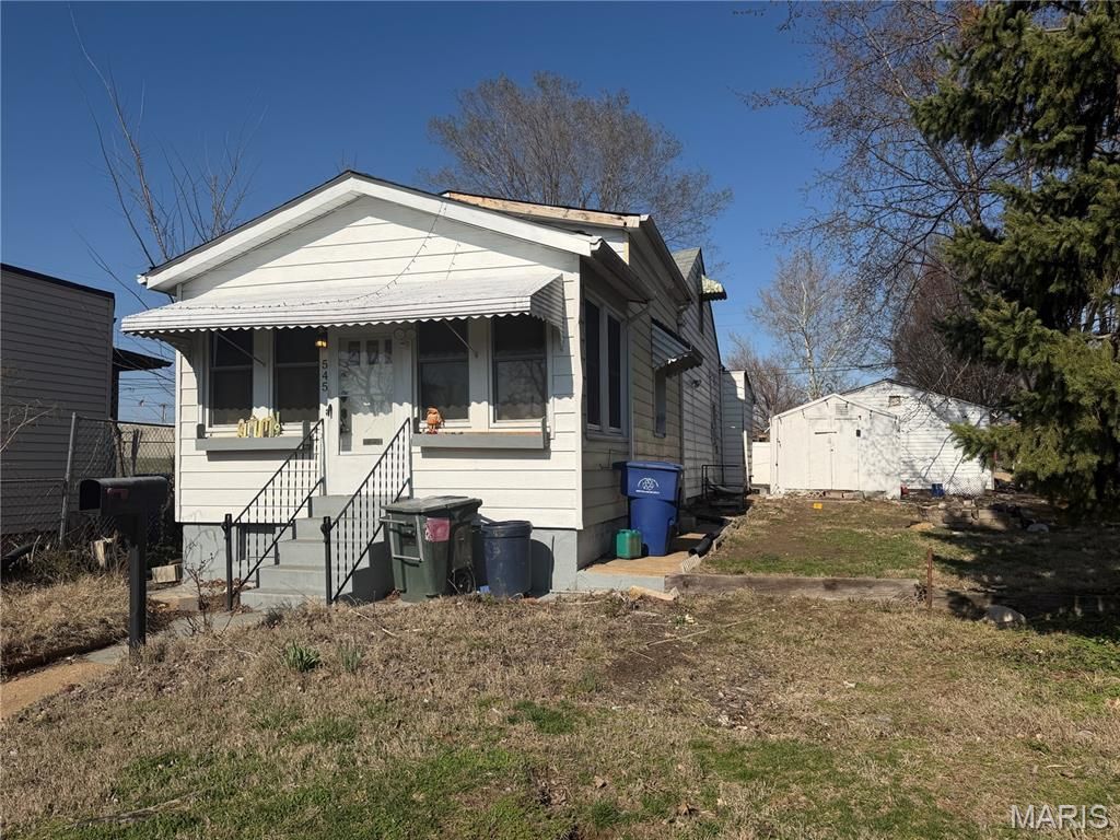 Photo of 545 Davis Street, St Louis, MO 63111 (MLS # 26013850)