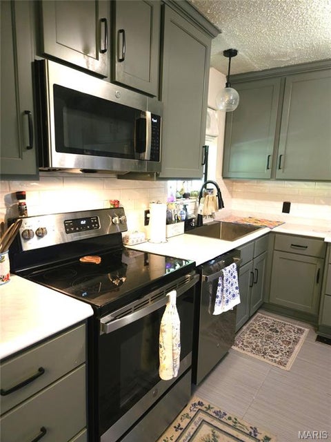 Tiny photo for 525 Skyview Drive, Ellington, MO 63638 (MLS # 26046389)