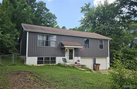 Photo of 525 Skyview Drive, Ellington, MO 63638 (MLS # 26046389)