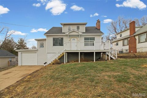 Photo of 220 Lookout Avenue, Valley Park, MO 63088 (MLS # 25080692)