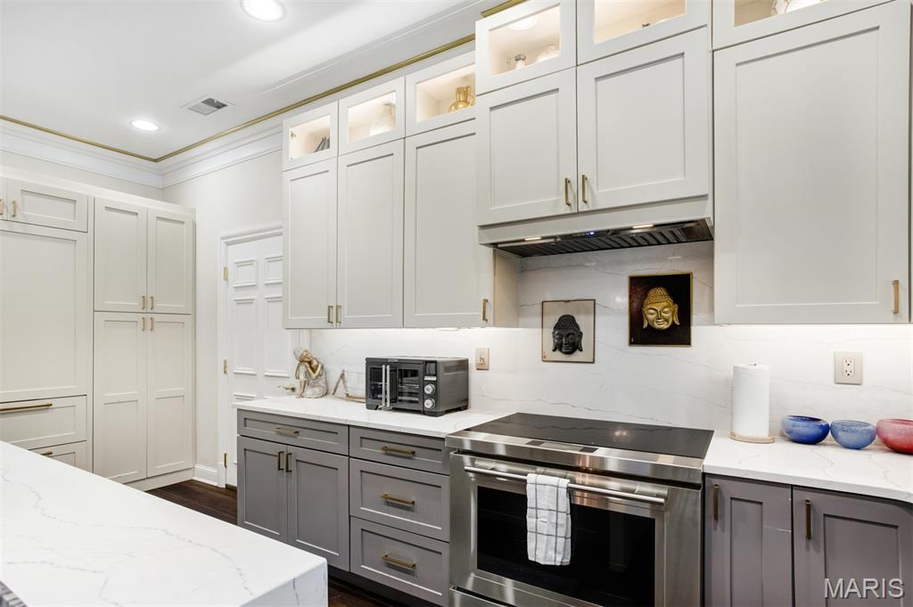 Shaw Place - Residential