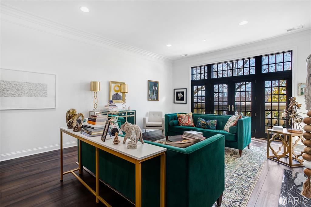 Shaw Place - Residential