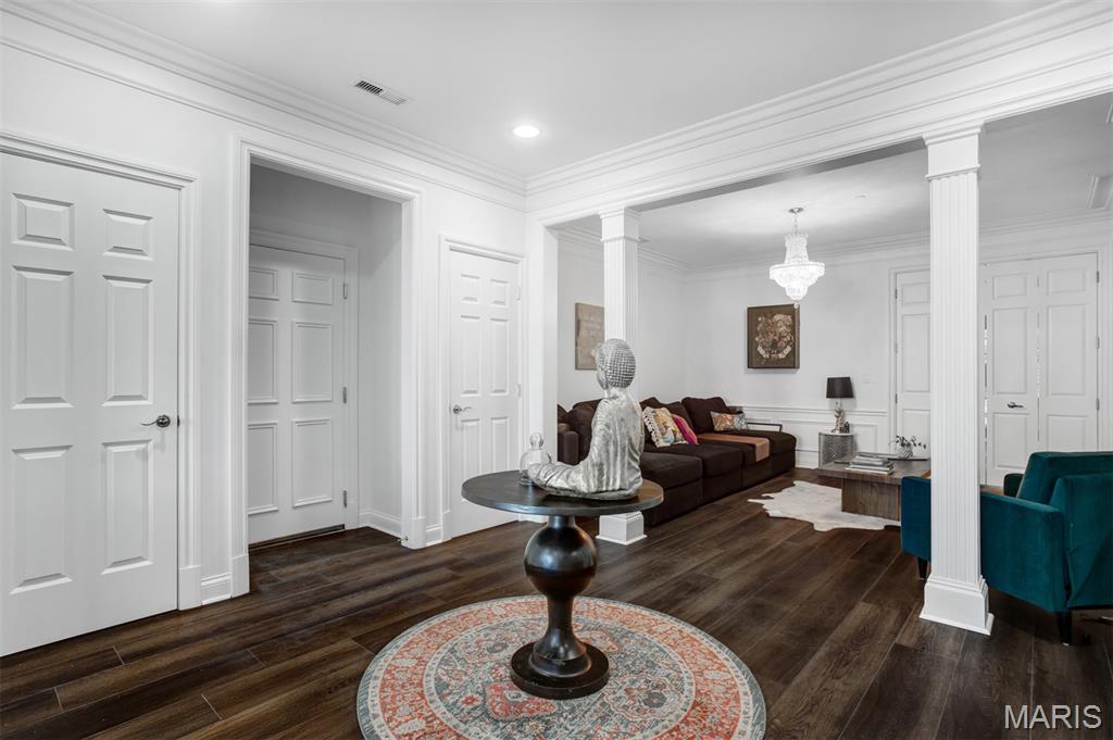 Shaw Place - Residential