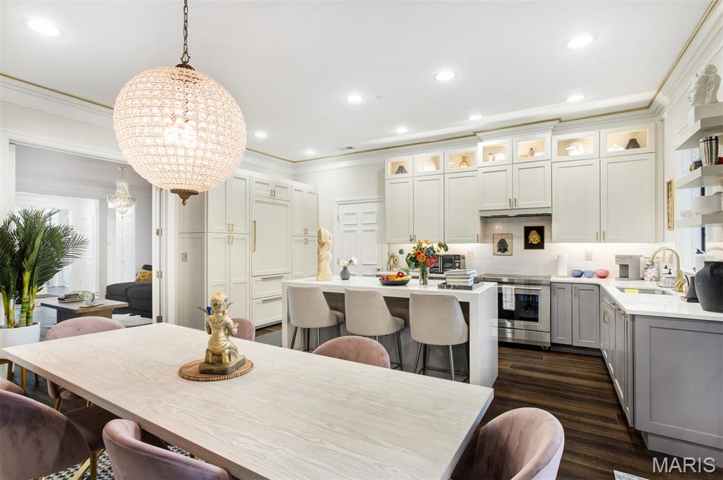 Shaw Place - Residential