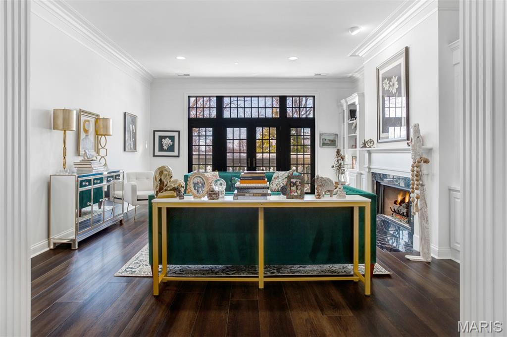 Shaw Place - Residential