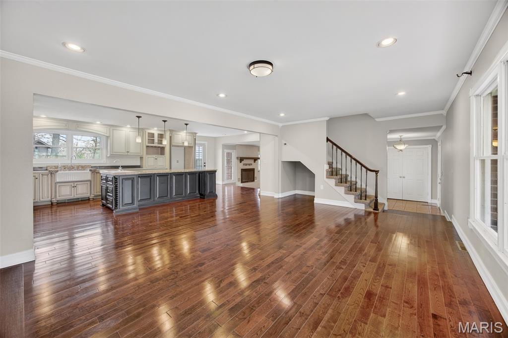 Whispering Oaks - Residential