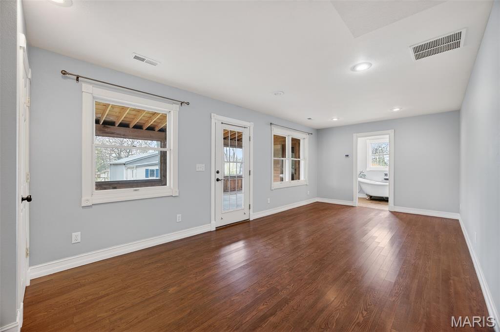 Whispering Oaks - Residential