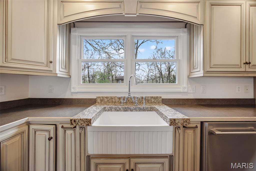 Whispering Oaks - Residential