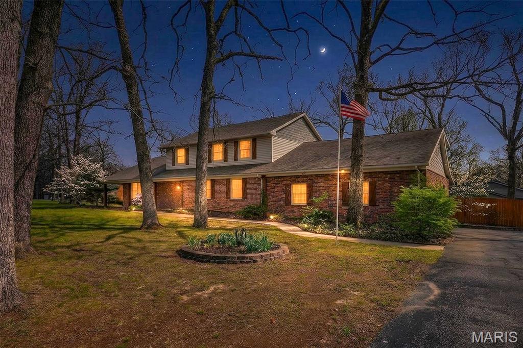 Whispering Oaks - Residential