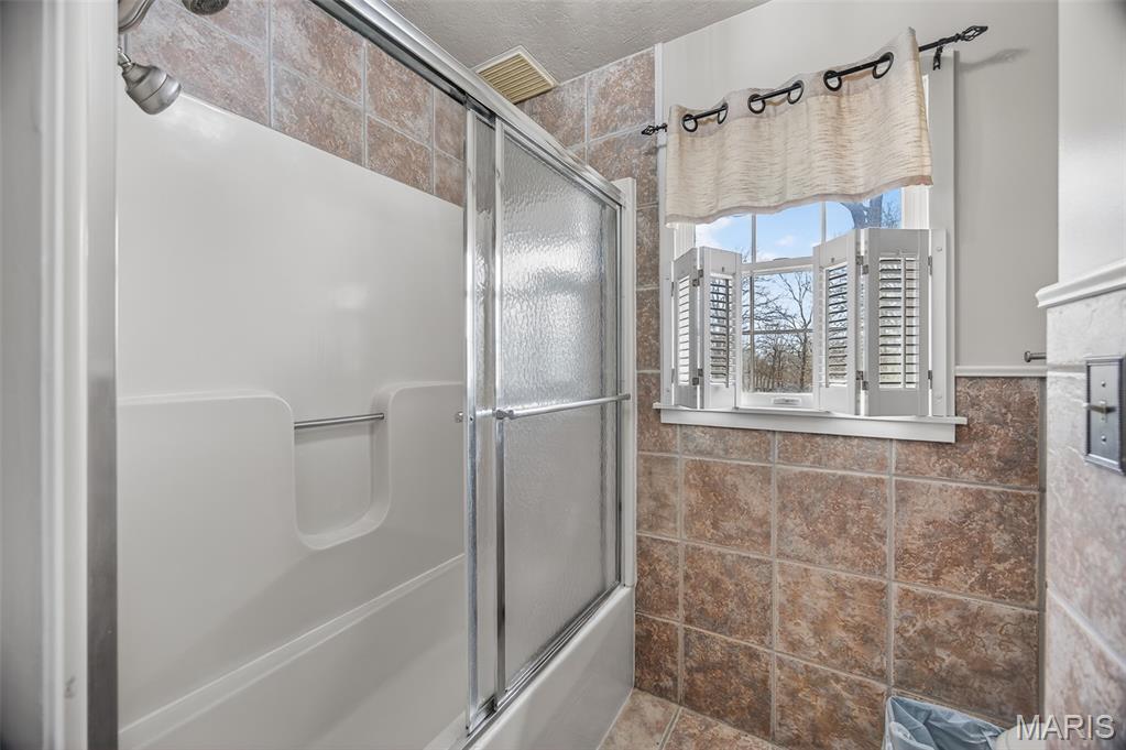 Whispering Oaks - Residential