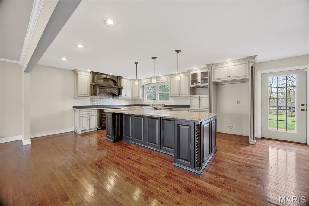 Whispering Oaks - Residential