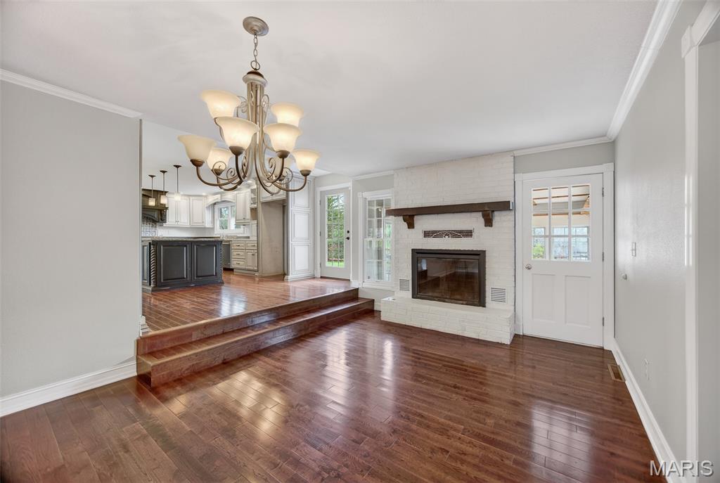 Whispering Oaks - Residential