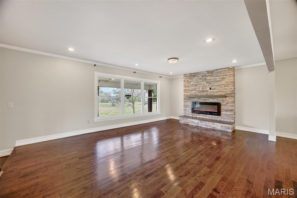 Whispering Oaks - Residential