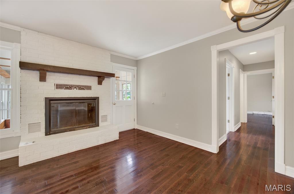 Whispering Oaks - Residential