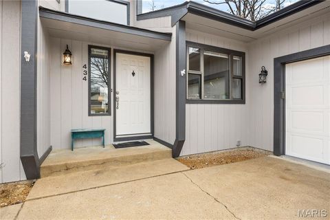 Tiny photo for 434 Cherokee Road, Four Seasons, MO 65049 (MLS # 26029913)
