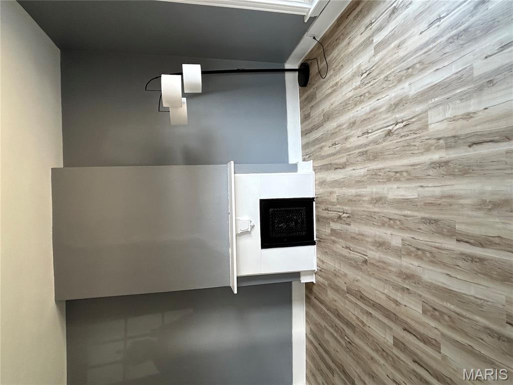 Theismann Heights - Residential