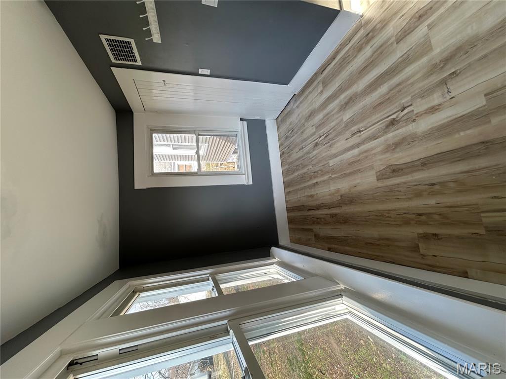 Theismann Heights - Residential