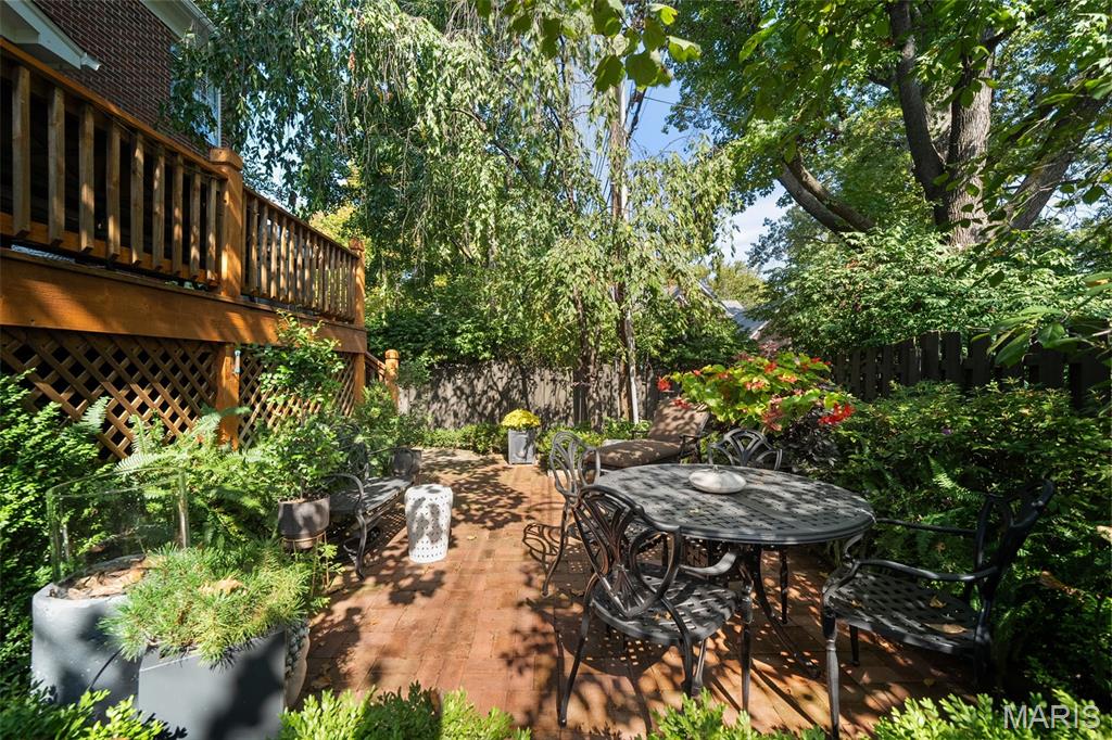 Alta Dena - Residential