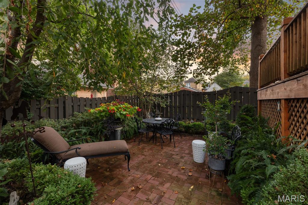 Alta Dena - Residential