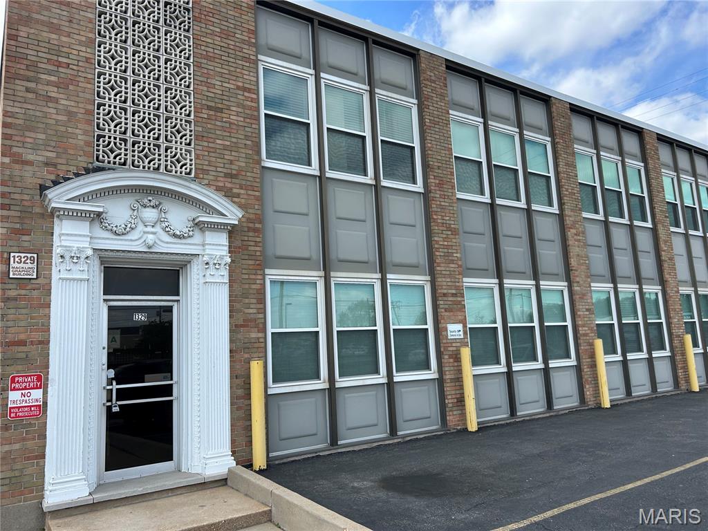 Howards Add - Commercial Lease