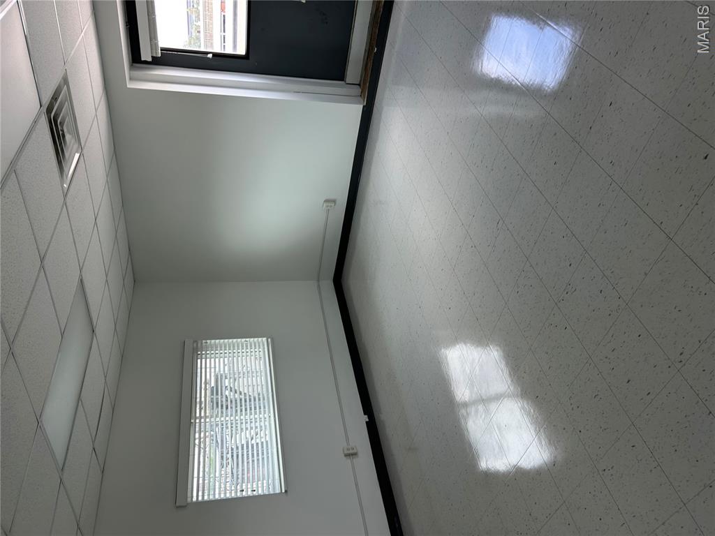 Howards Add - Commercial Lease