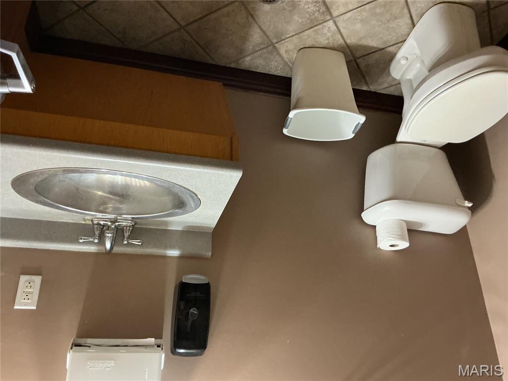 none - Commercial Sale