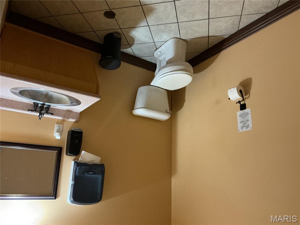 none - Commercial Sale