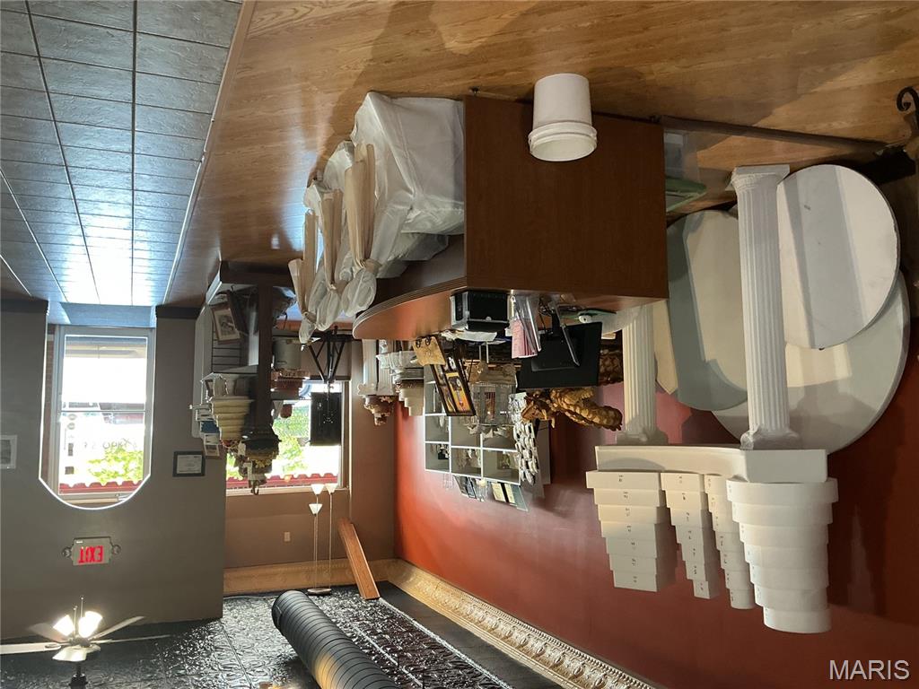 none - Commercial Sale