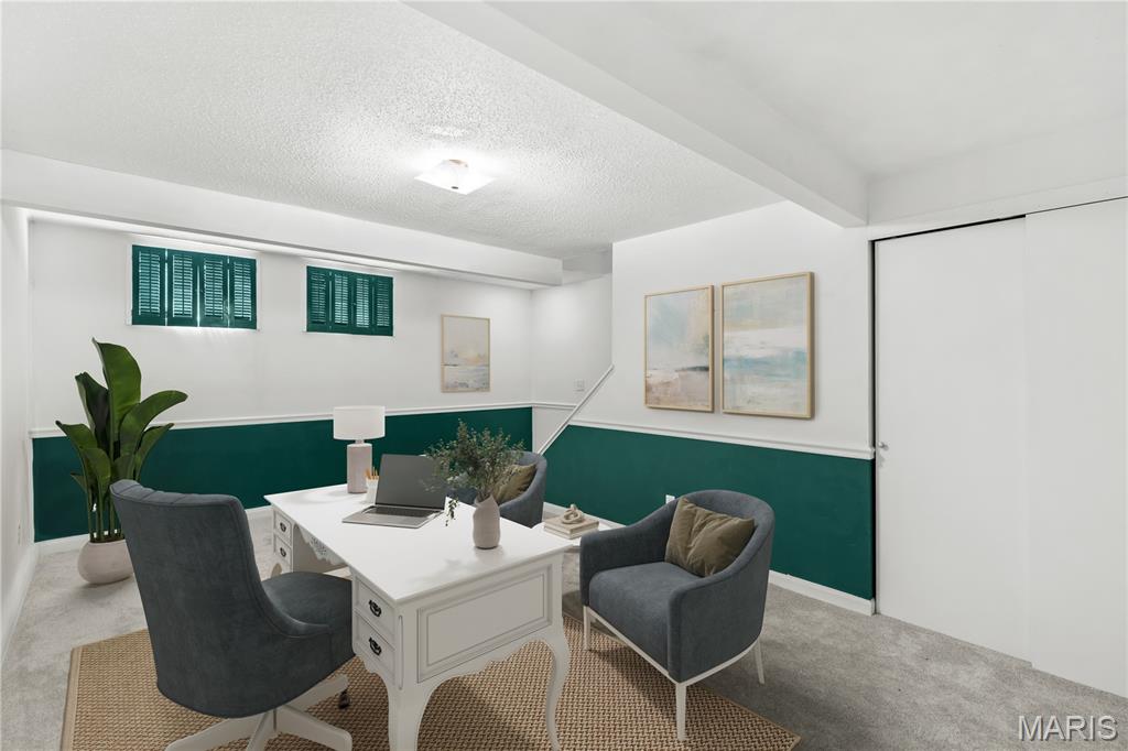 McKelvey Manor Condo - Residential