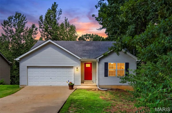 505 LAKE DR, O FALLON, MO 63366 - Image 5a6aeabfce50d084104c8d3c3825e8e7/1680202029