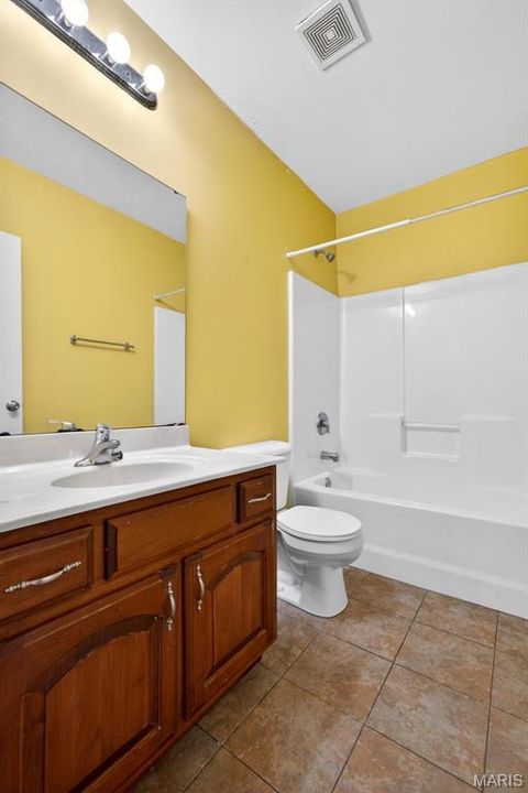 Tiny photo for 10 Bryants Creek Drive, Elsberry, MO 63343 (MLS # 26012196)