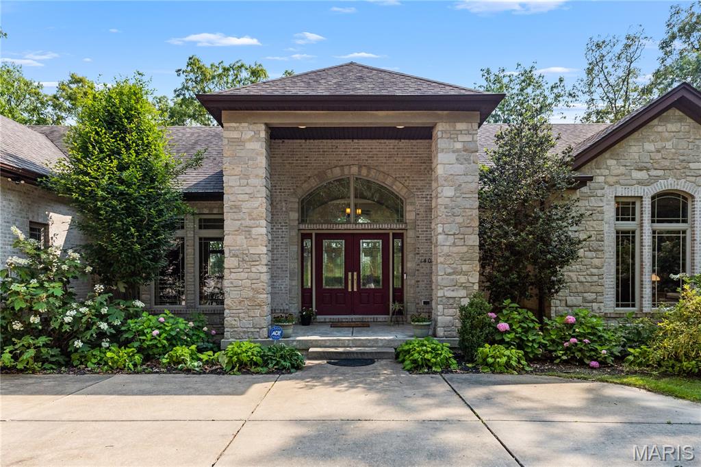 140 Norfork Court