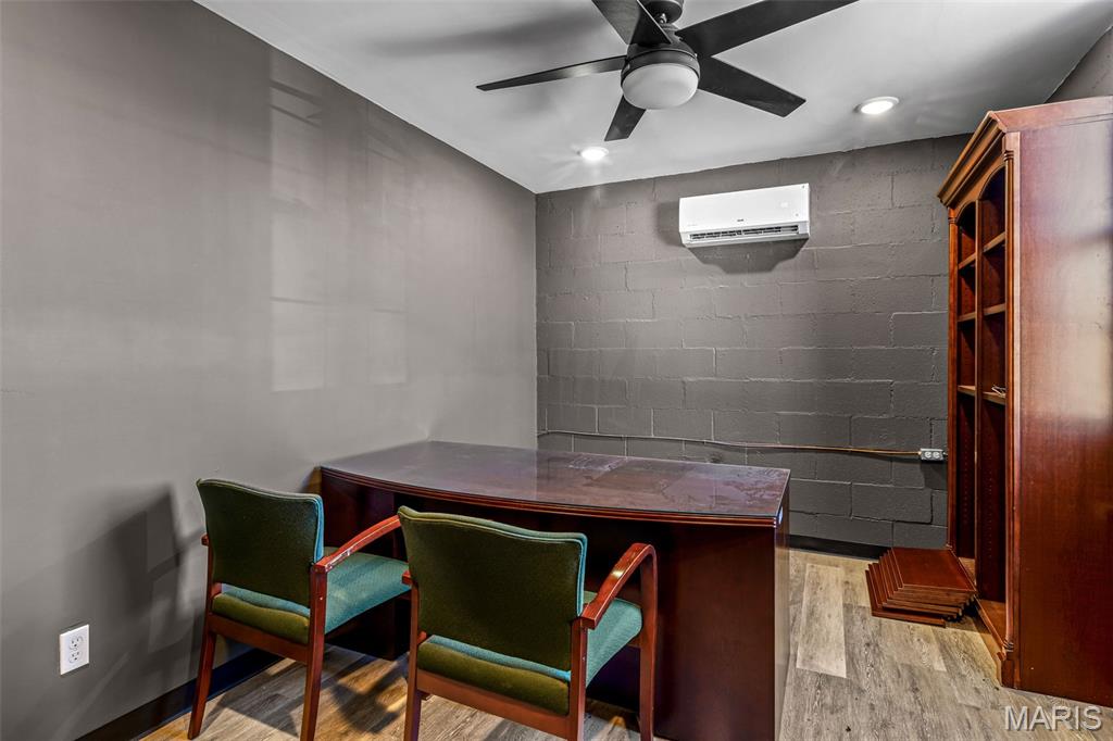 none - Commercial Sale