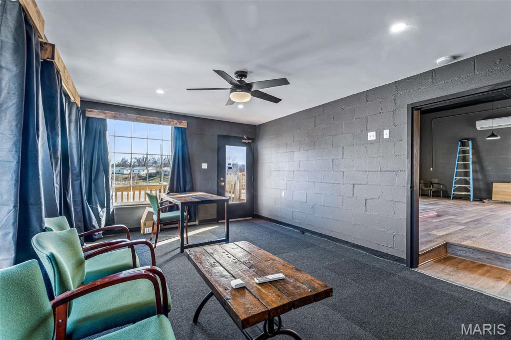 none - Commercial Sale