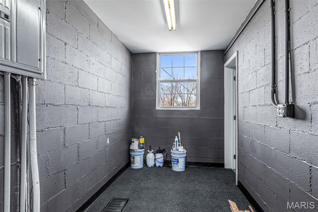 none - Commercial Sale