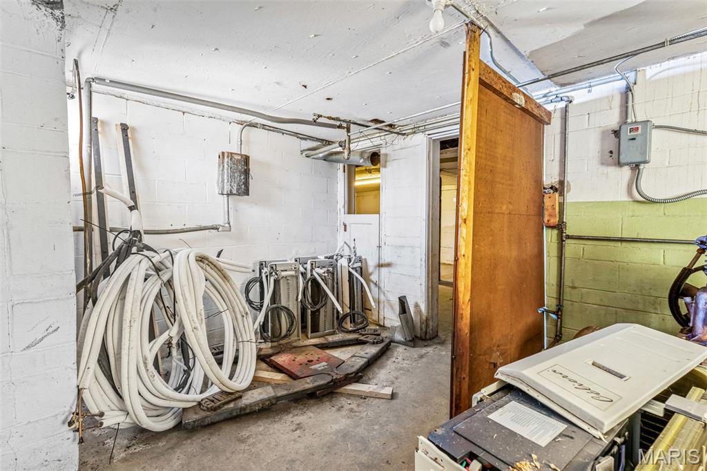 none - Commercial Sale