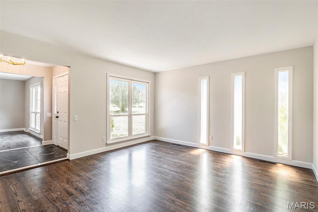 1019 Fernview Drive
