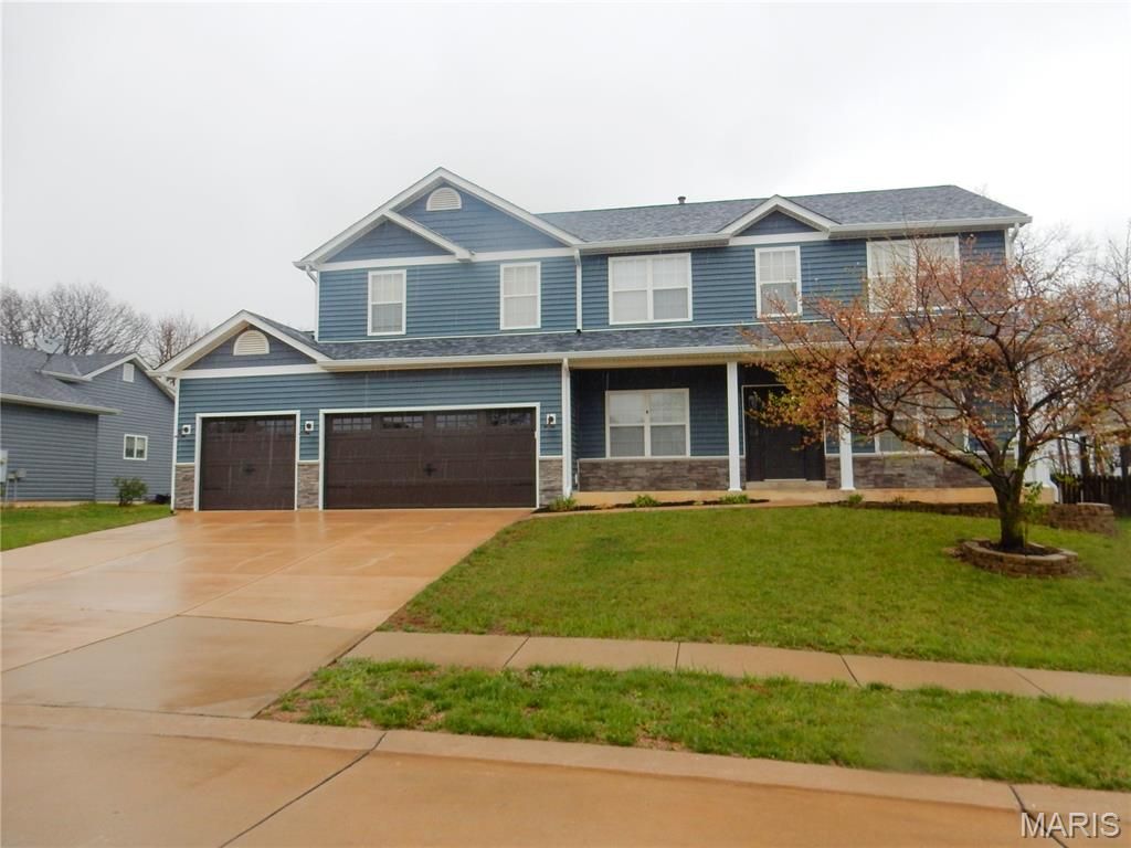 Photo of 904 Indian Rock Court, Wentzville, MO 63385 (MLS # 26025842)