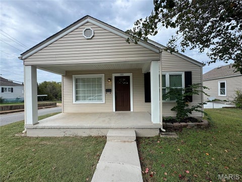 Photo of 1101 N Main Street, Poplar Bluff, MO 63901 (MLS # 26066601)