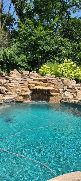 Topping Pointe Estates - Residential