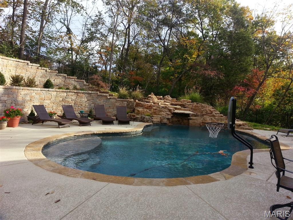 Topping Pointe Estates - Residential