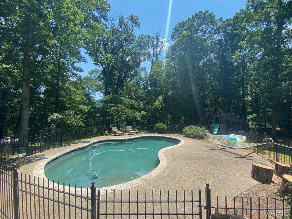 Clarissa A Burt and Chateau Forest - Residential