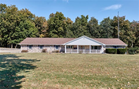 Photo of 15102 Pike 317, Bowling Green, MO 63334 (MLS # 26065089)