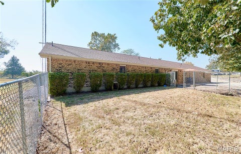Tiny photo for 15102 Pike 317, Bowling Green, MO 63334 (MLS # 26065089)