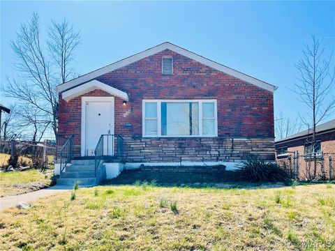 4544 Elmbank Avenue St Louis MO 63115