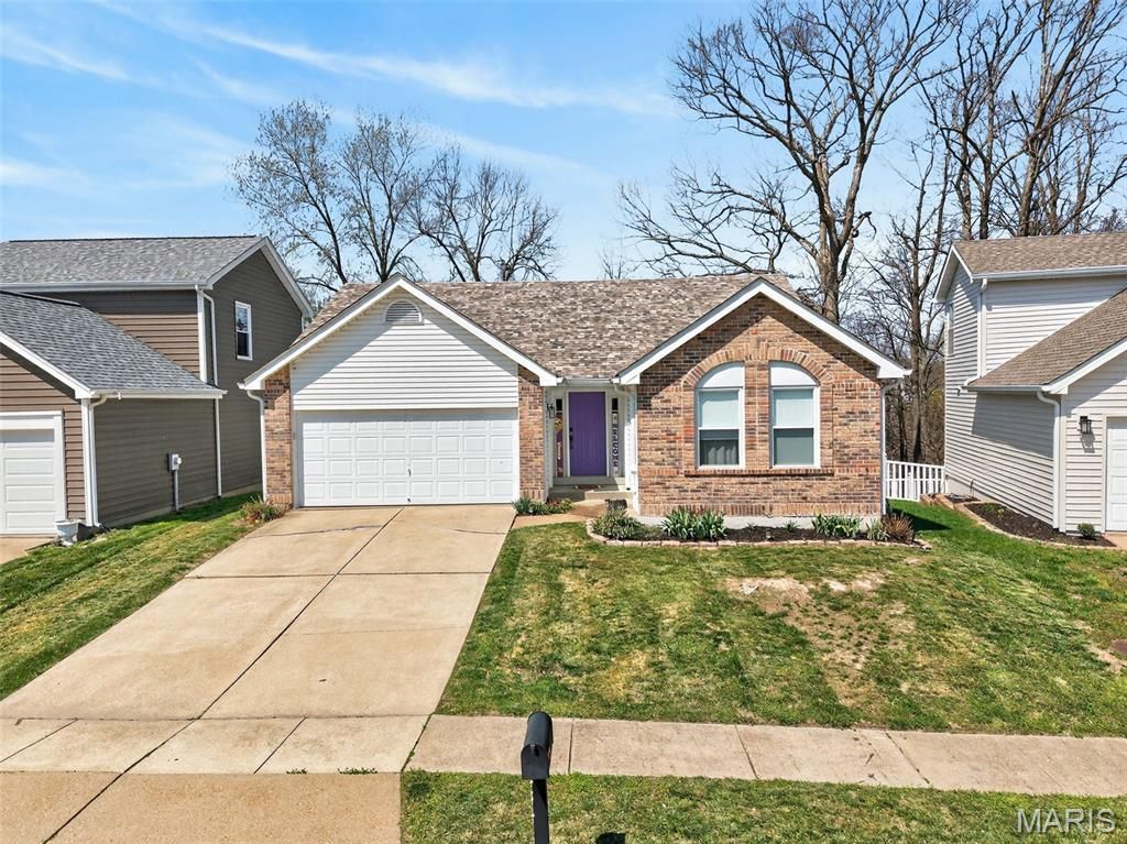 Photo of 365 Hunters Spur, Grover, MO 63040 (MLS # 26019380)